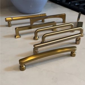 Cabinet pulls - Top Knobs and Atlas hardware. Honey Bronze and Warm Bronze.
